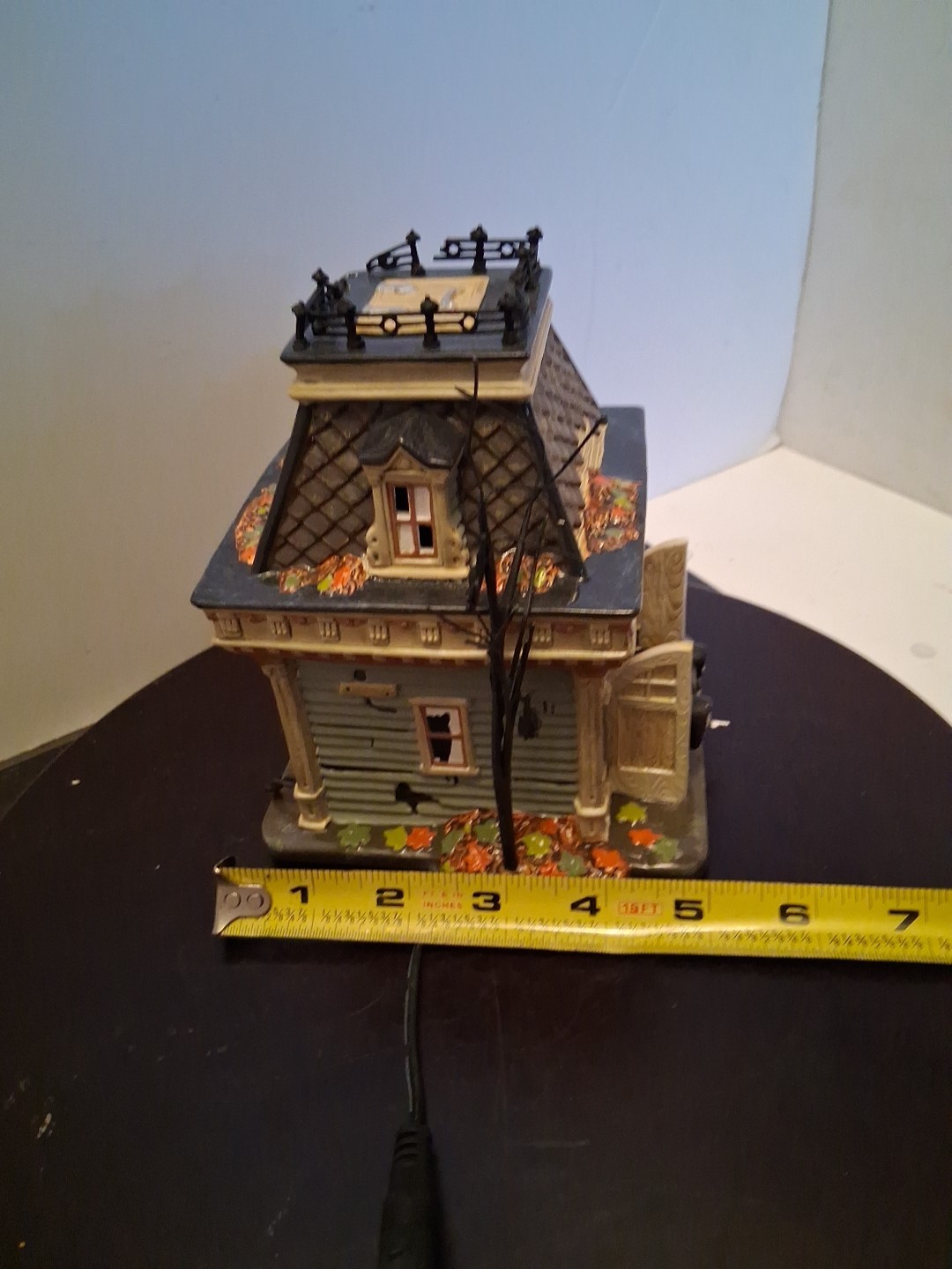 Vintage Department 56 Grimsly’s Garage Snow Village Halloween Works 2005. Nice