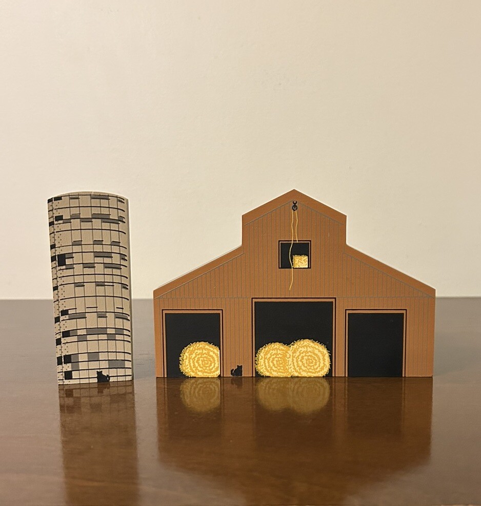 THE CATS MEOW 1992 American Barn Series Southern Crib & Silo Wooden Shelf Sitter