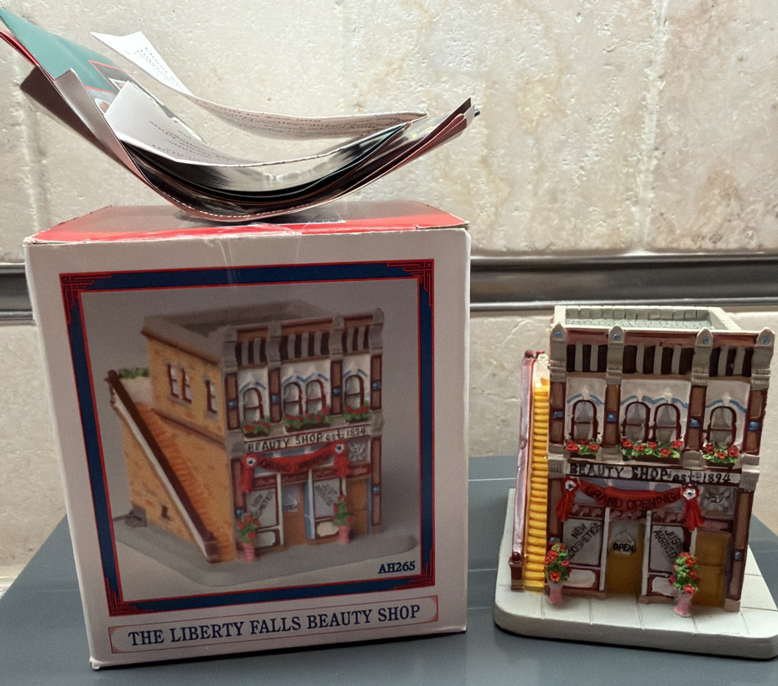 Vintage 2002 The Americana Collection ~ Liberty Falls Beauty Shop, AH265
