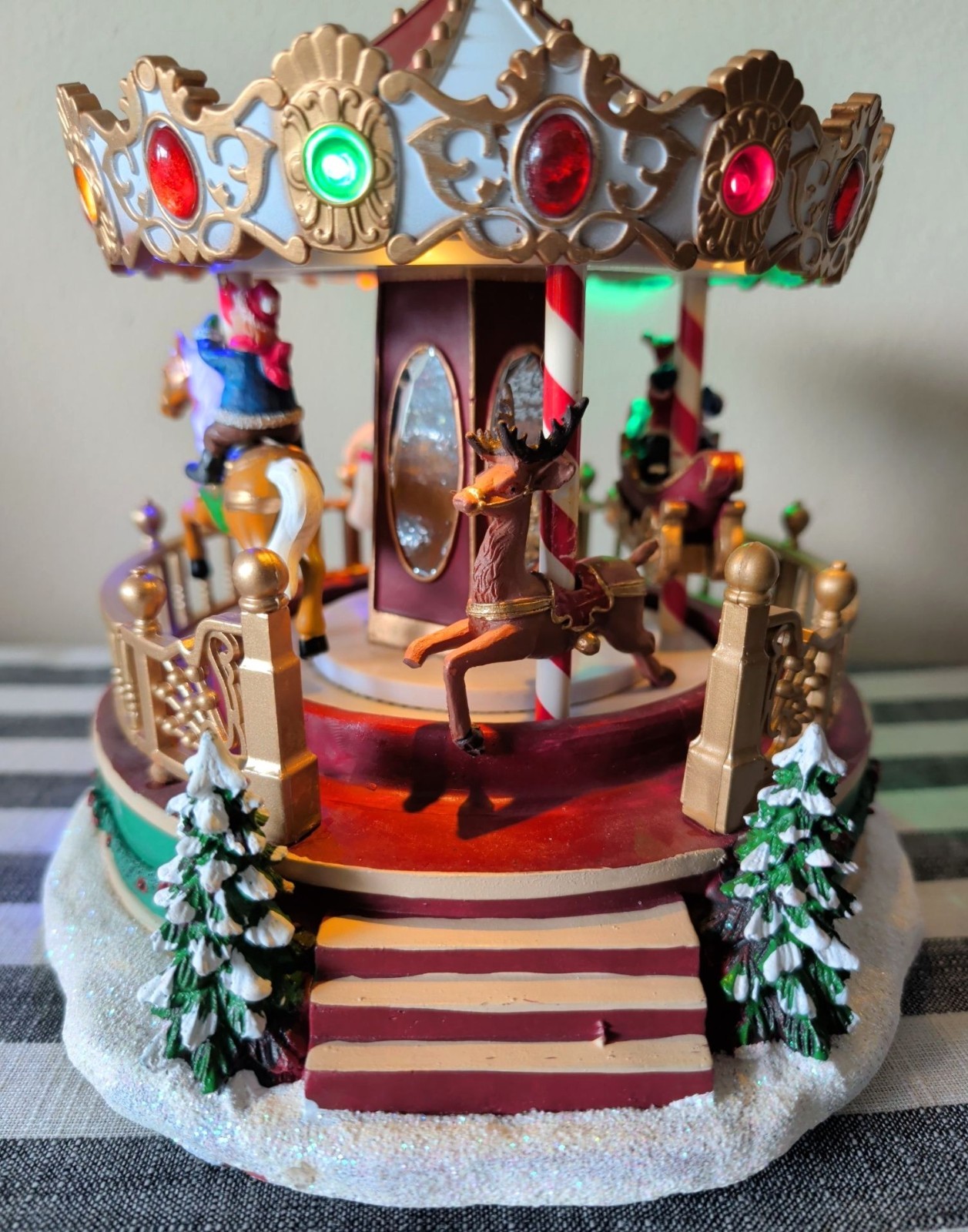 St. Nicholas Square Christmas Carousel Village House Lights Music Motion *READ