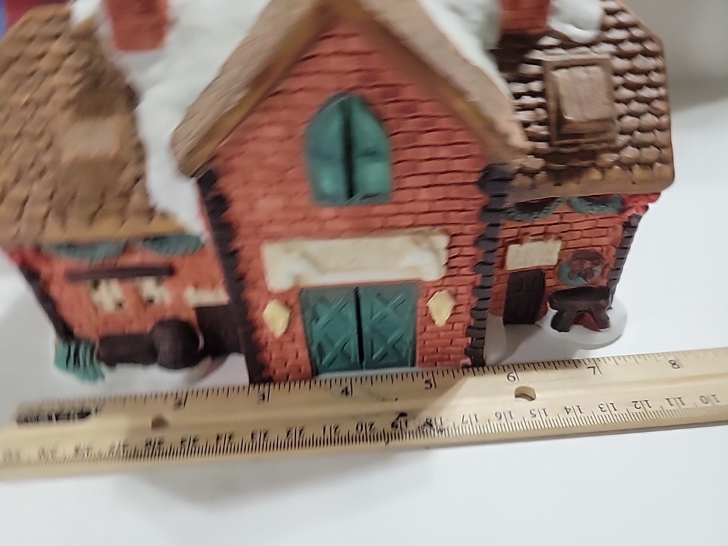 NOMA “Horse Livery” Hearthside Village Porcelain Lighted House 1992 w/Box