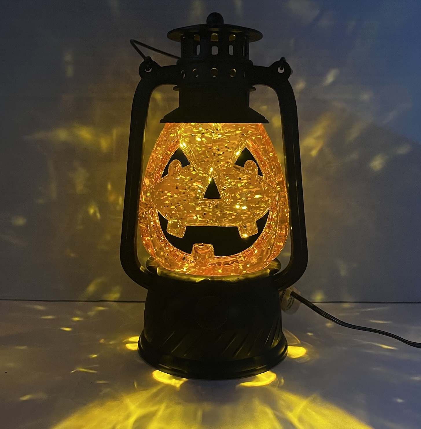 Pumpkin Hollow LED Water Lantern Swirling Glitter Halloween Light Decor/Prop