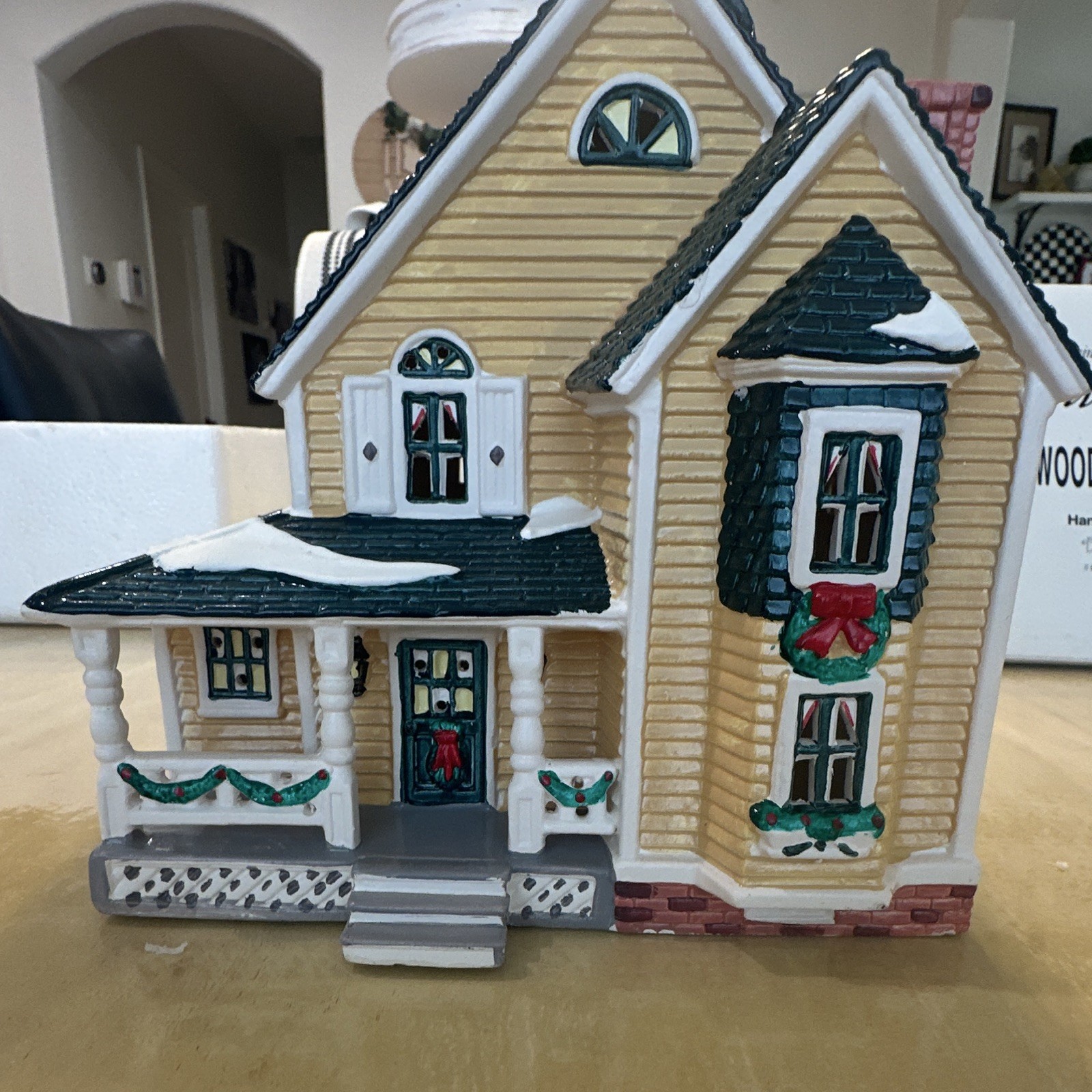 Department 56 Snow Village “Woodbury House” Hand Painted Ceramic Porcelain Boxed