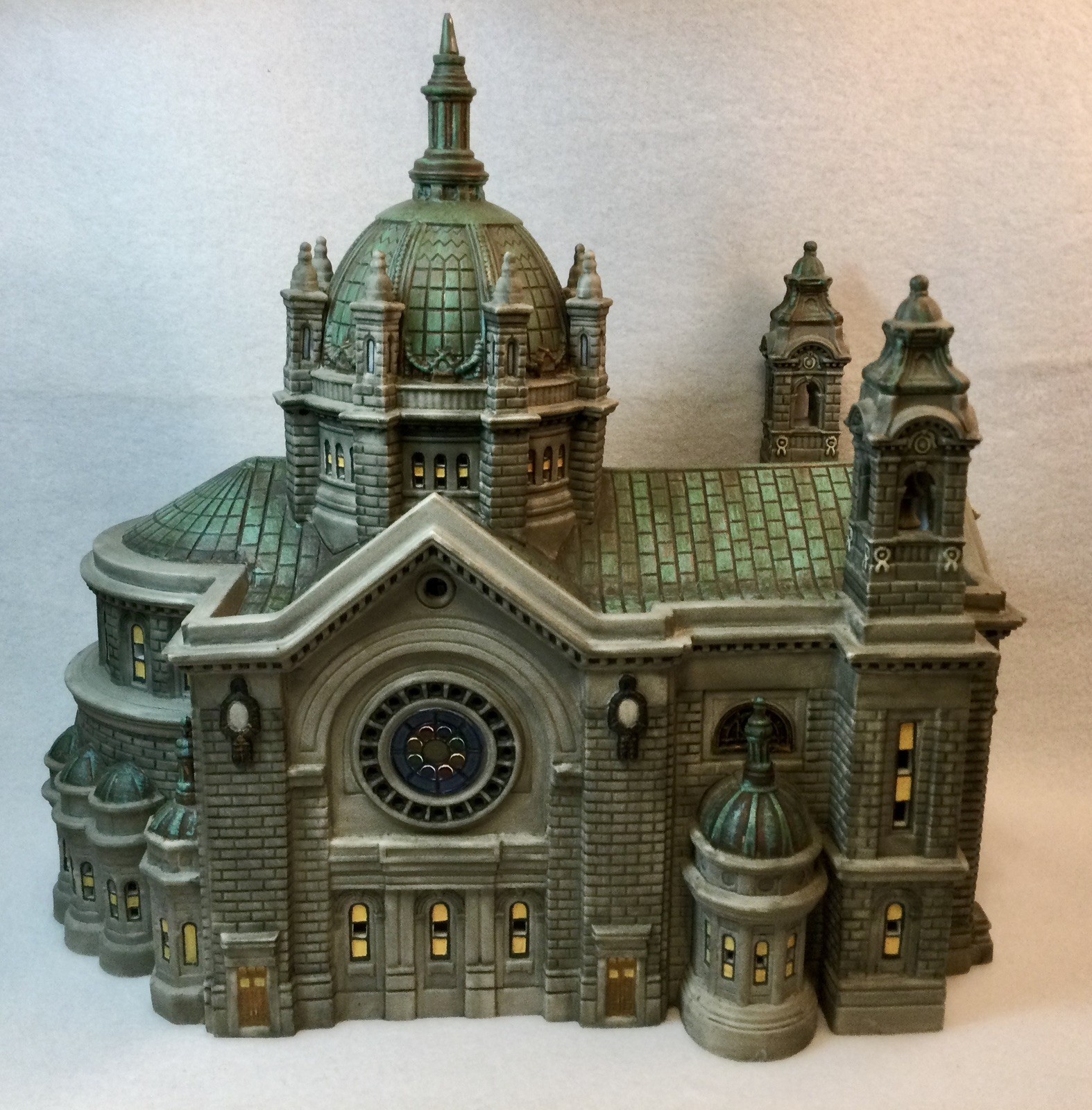Dept 56 Cathedral of Saint Paul #58930 – Christmas in the City – Retired