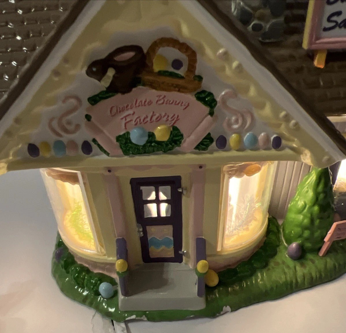 Department 56 Chocolate Bunny Factory Easter Original Snow Village Retired-Read