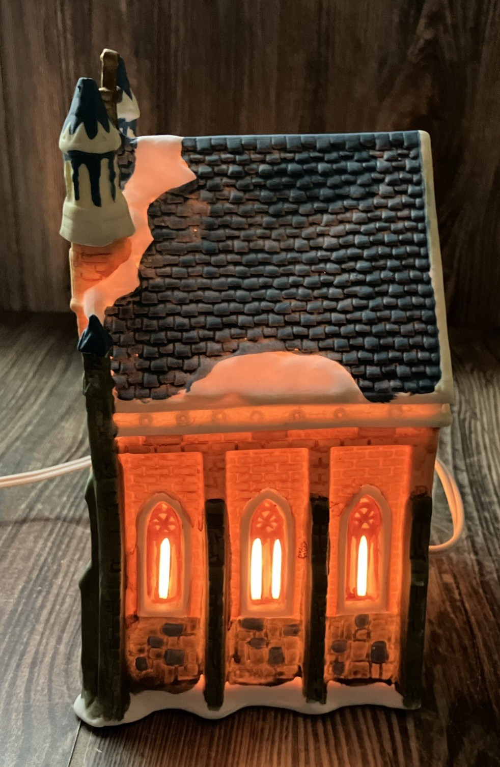 Holiday Treasures Lighted Cathedral Vintage 1980s w/Box Village Christmas Church