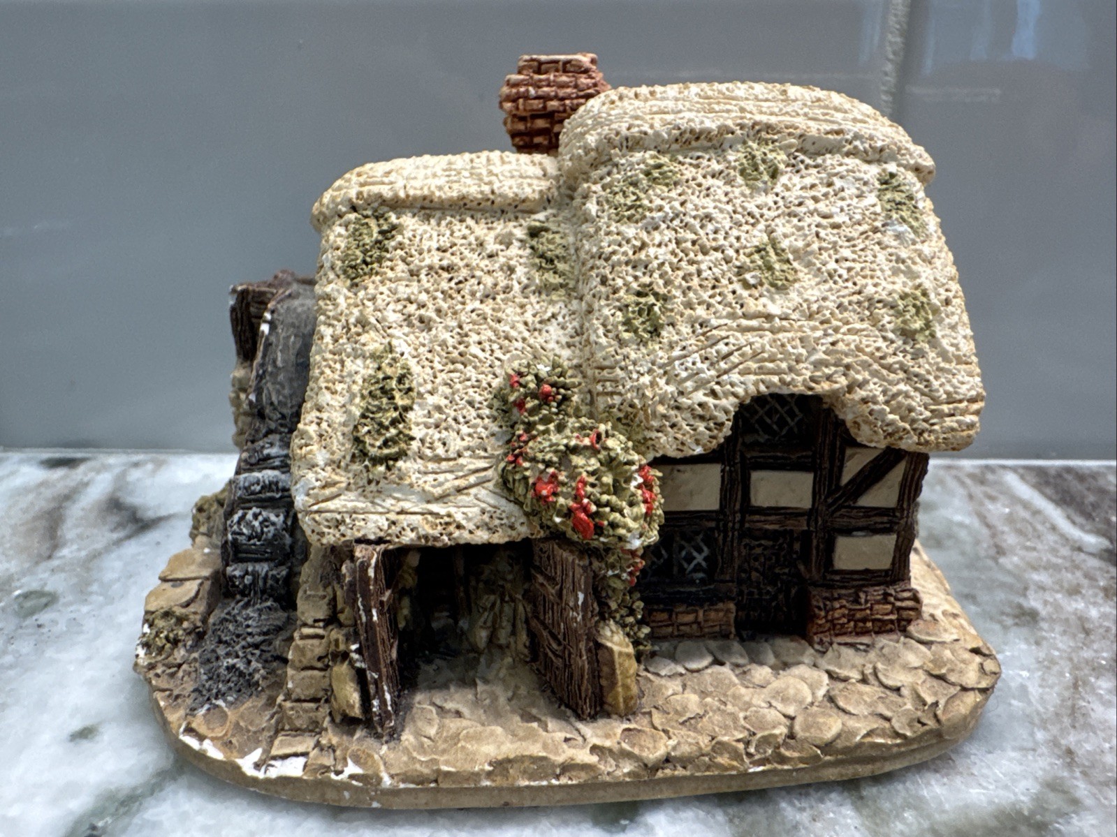Lilliput Lane “Watermill”Handmade in Cumbria, United Kingdom, 1985 PO-VG++