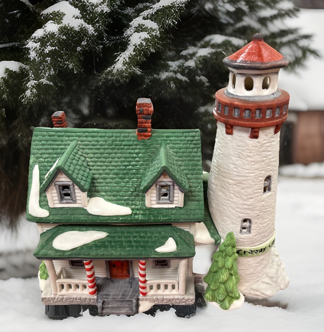 Dept. 56 New England Village Series “Craggy Cove Lighthouse” 5930-7 Box & Light