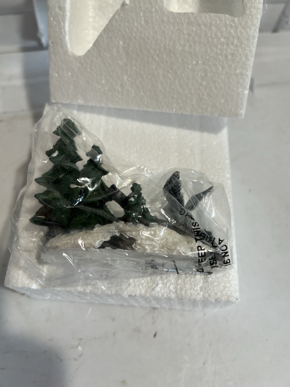Holiday Inspirations Towne Series Ducks & Water House Accessory NIB