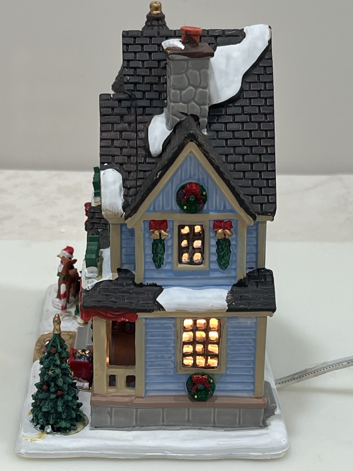 Lemax “Christmas Joy Residence” Porcelain Lighted Building 2023 Excellent & RARE
