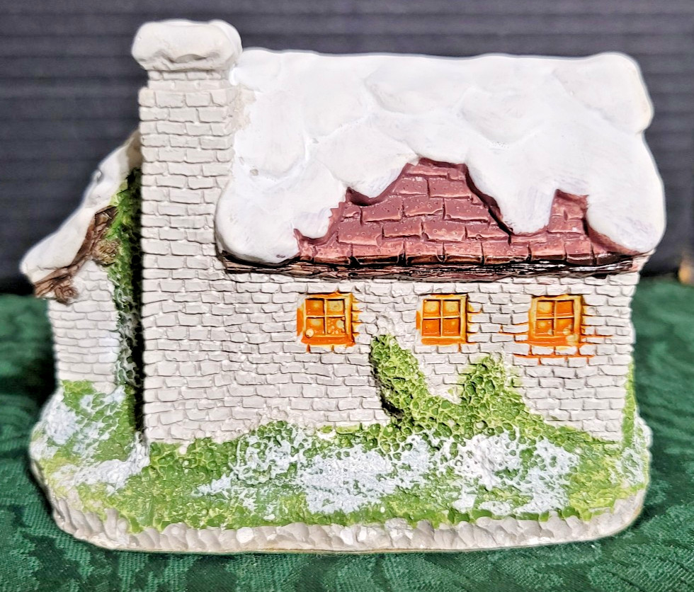 4 Vintage Hand Painted Plaster Snow Houses -TAIWAN -4″high StartYour own village