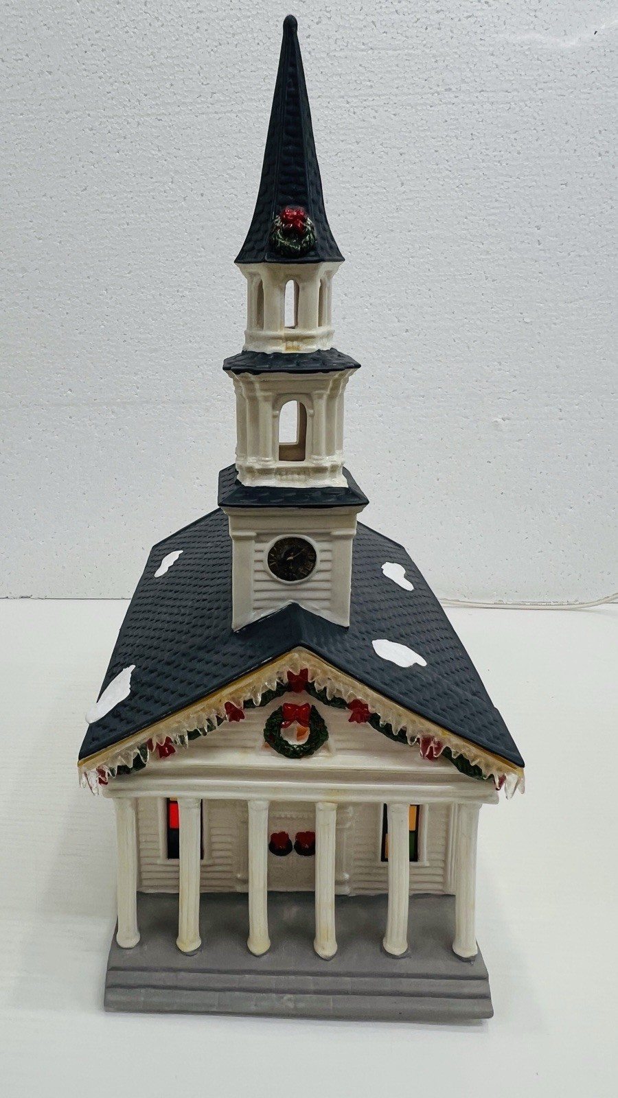 Heartland Valley Village Deluxe Porcelain Church With Icicles Excellent 2002 !