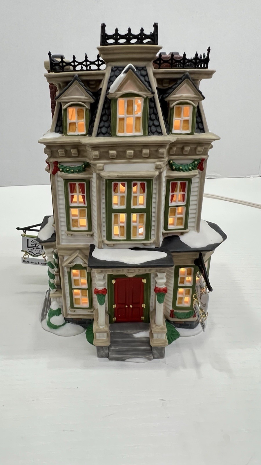Dept 56 New England Village Series “Hale And Hardy House” 56610 Retired & NEW !