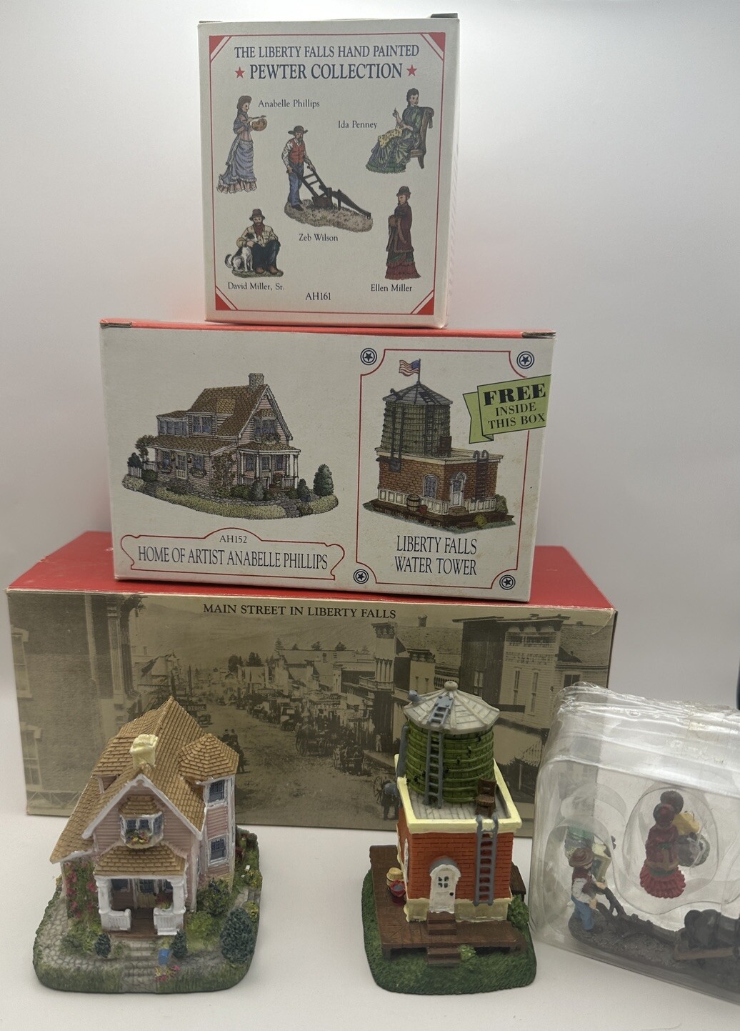 Liberty Falls Collection Home Of Annabelle Phillips Water Tower 5 Pewter Figures