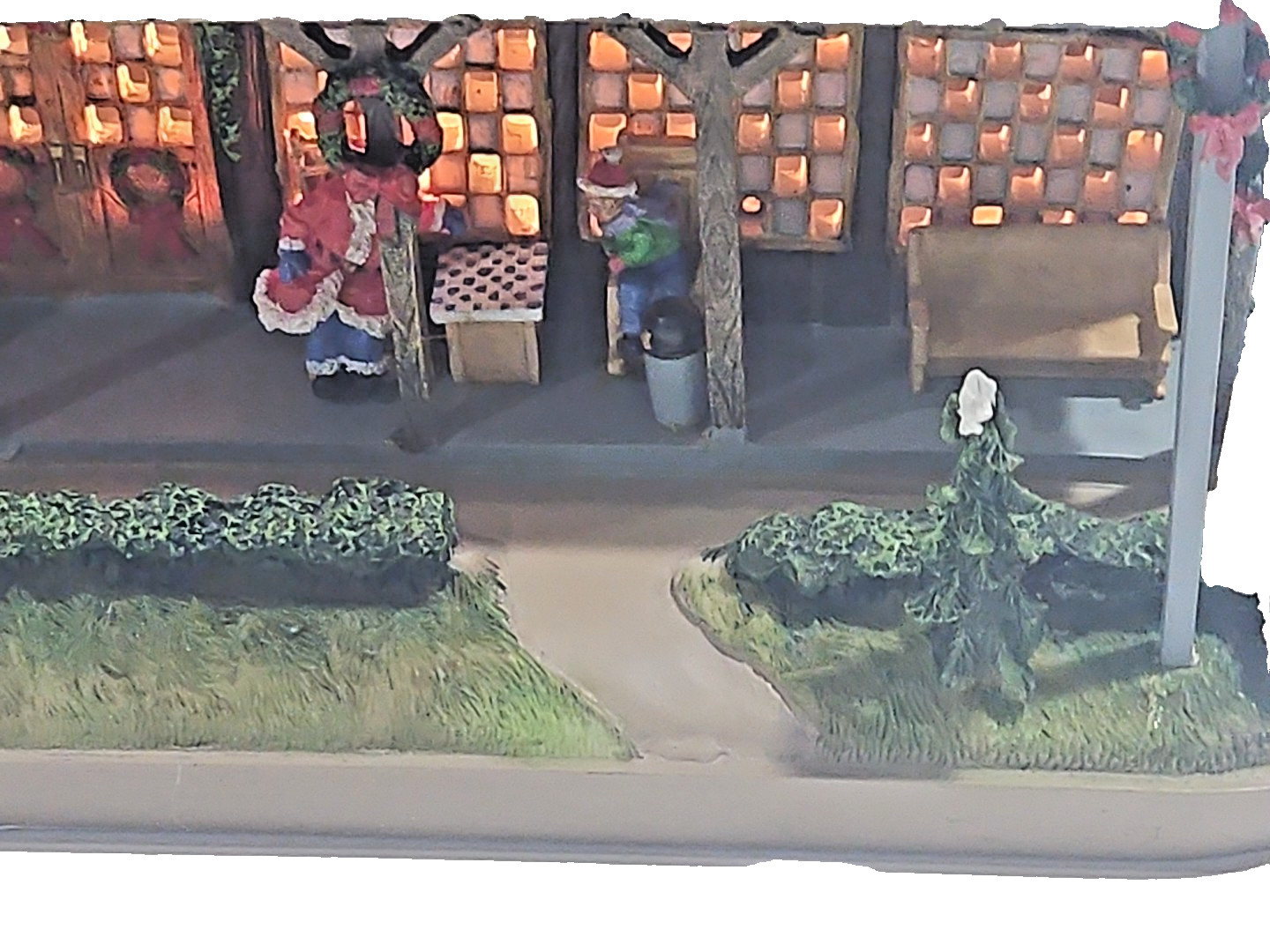 Vintage 2005 Cracker Barrel Old Country Store Christmas Village Replica with Box
