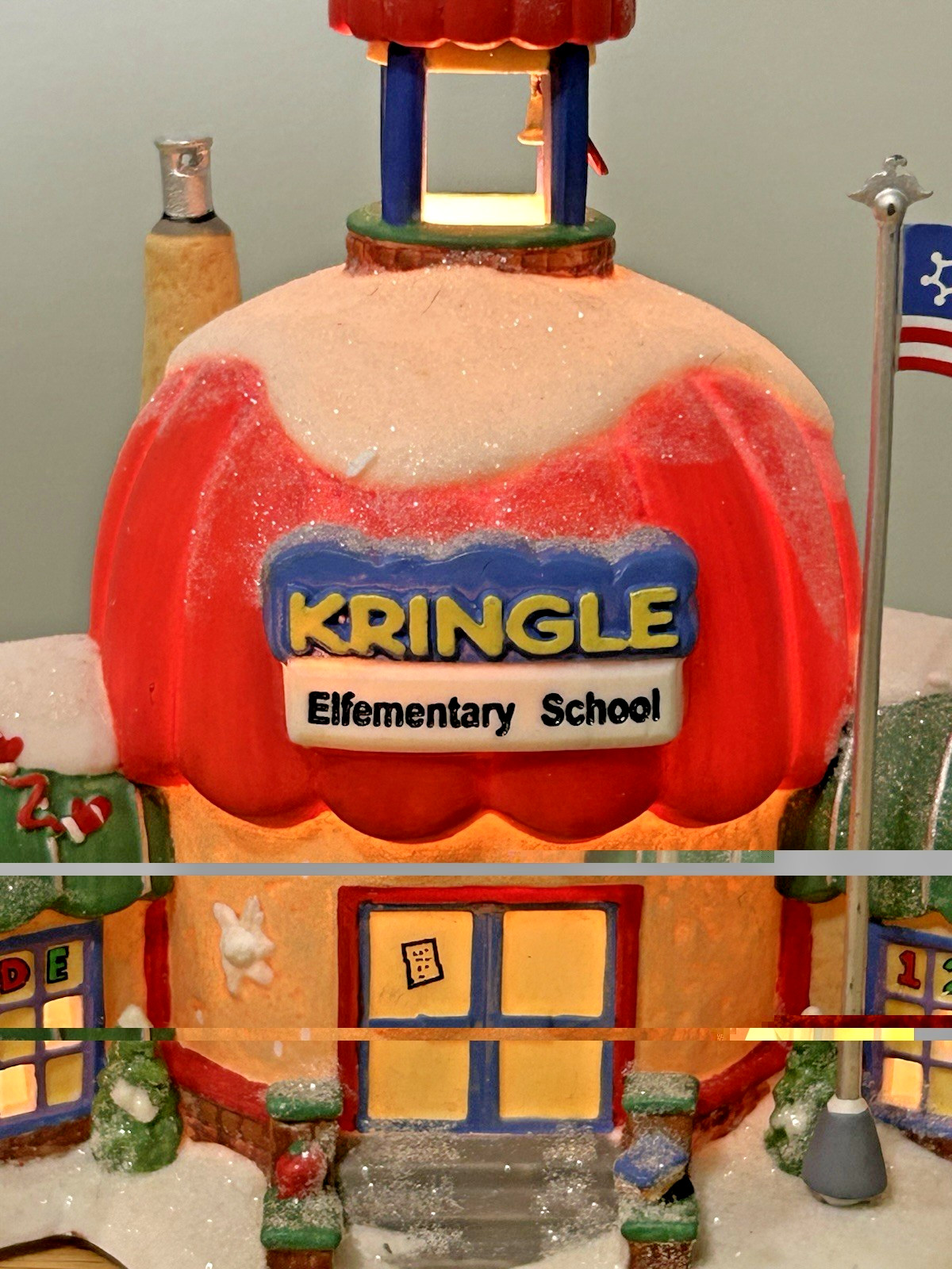 Department 56 North Pole Series Kringle Elementary School Village 2002