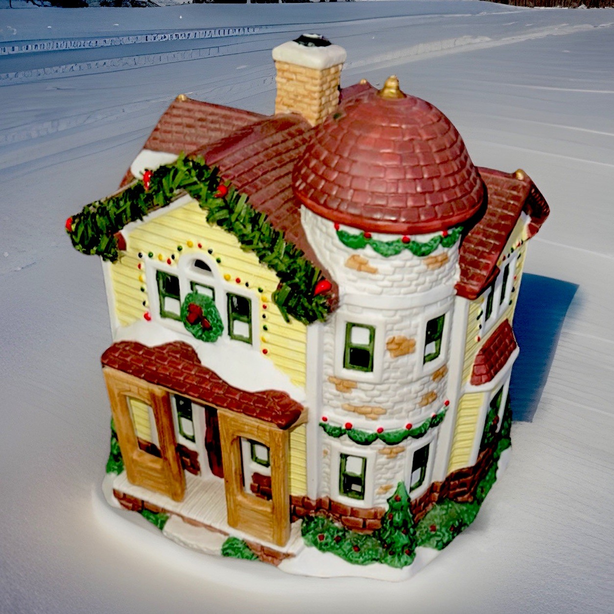 1994 Winter Valley Cottages Porcelain Lighted House – Christmas Village Decor