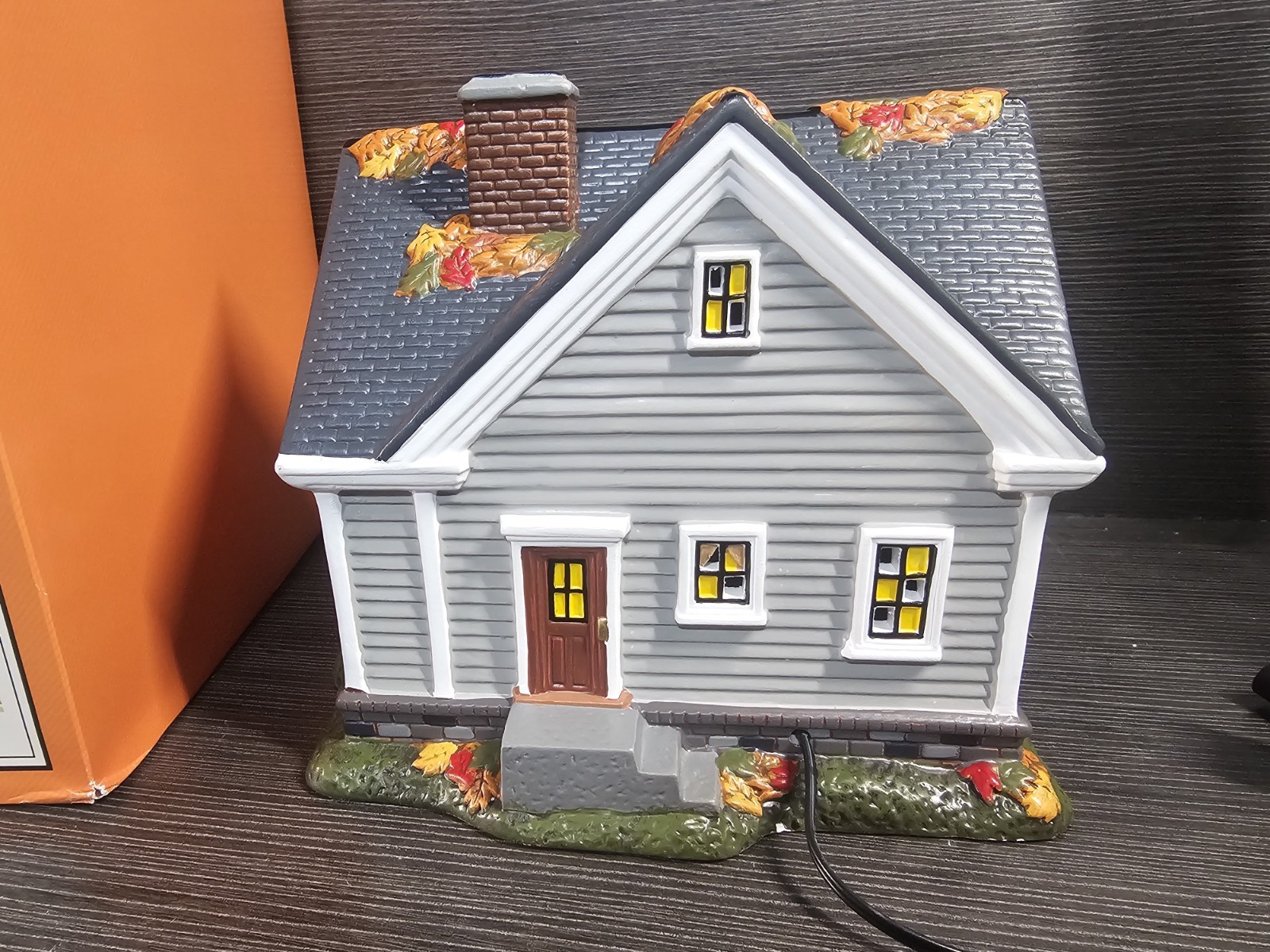 Department 56 Halloween Village, Gather ‘Round For Thanksgiving (6013600)