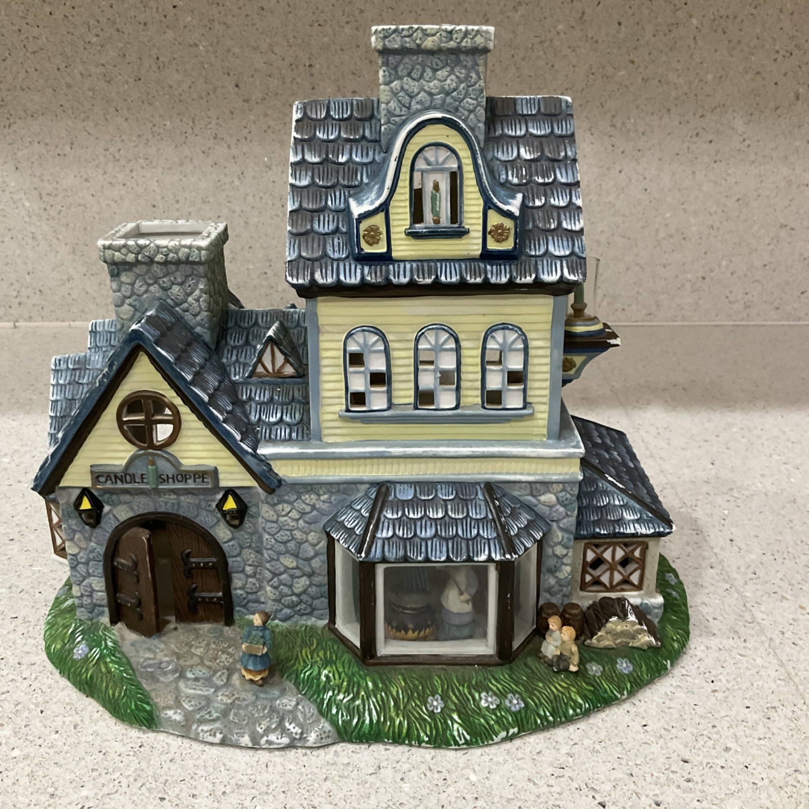 Party Lite P7315 Candle Shoppe Olde World Village Tea Light House Retired
