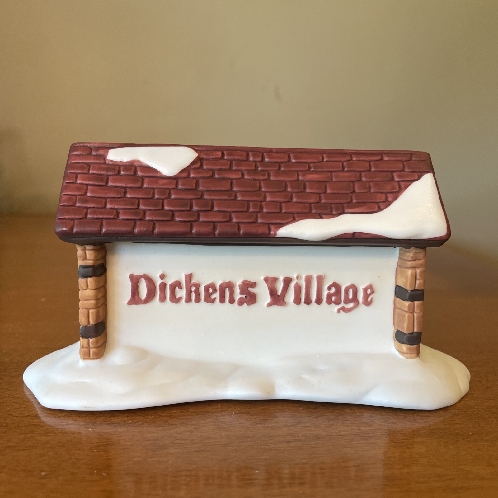 Vintage Dept 56 Dickens Village Sign Heritage Village Taiwan 3” X 5.75” X 2”