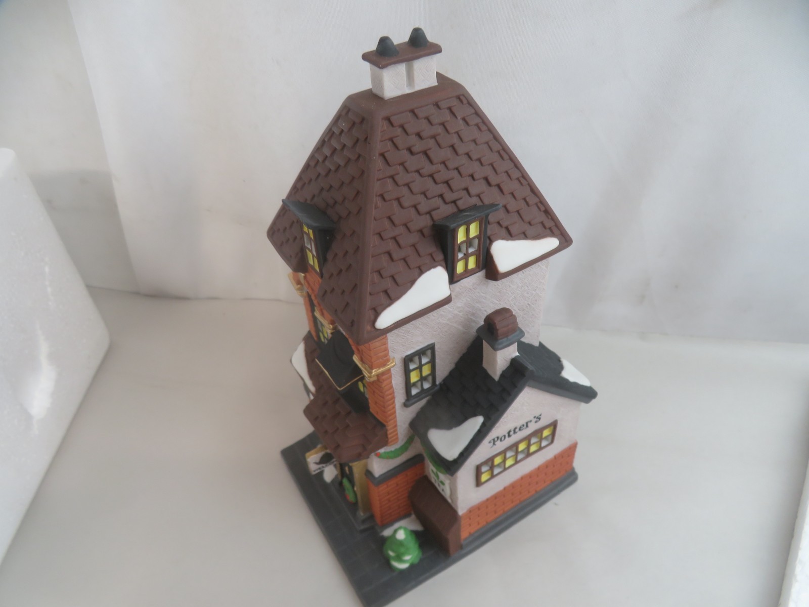 Department 56 Potters Tea Seller 58807