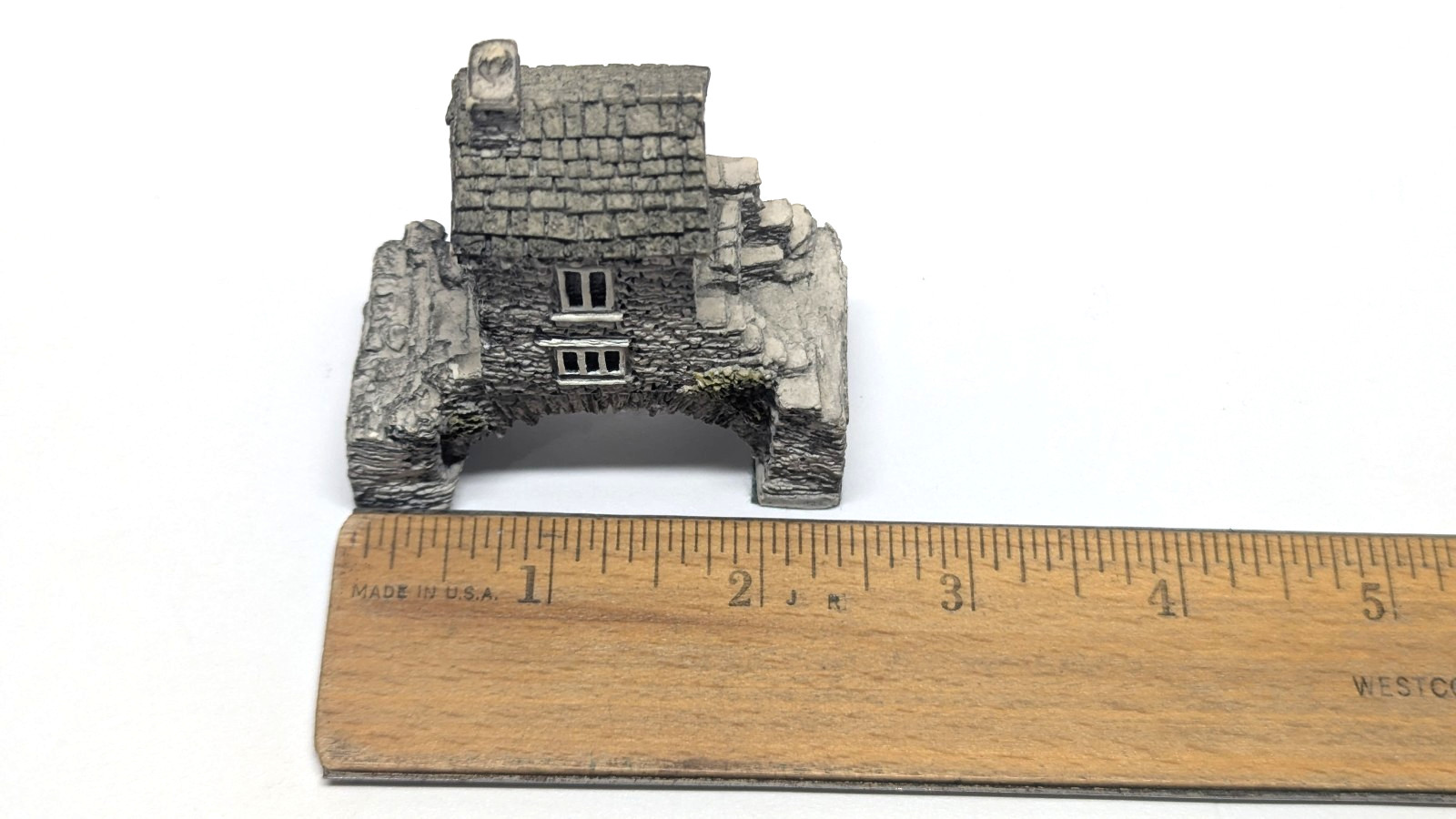 Handpainted Lilliput Lane Bridge House Miniature with Box