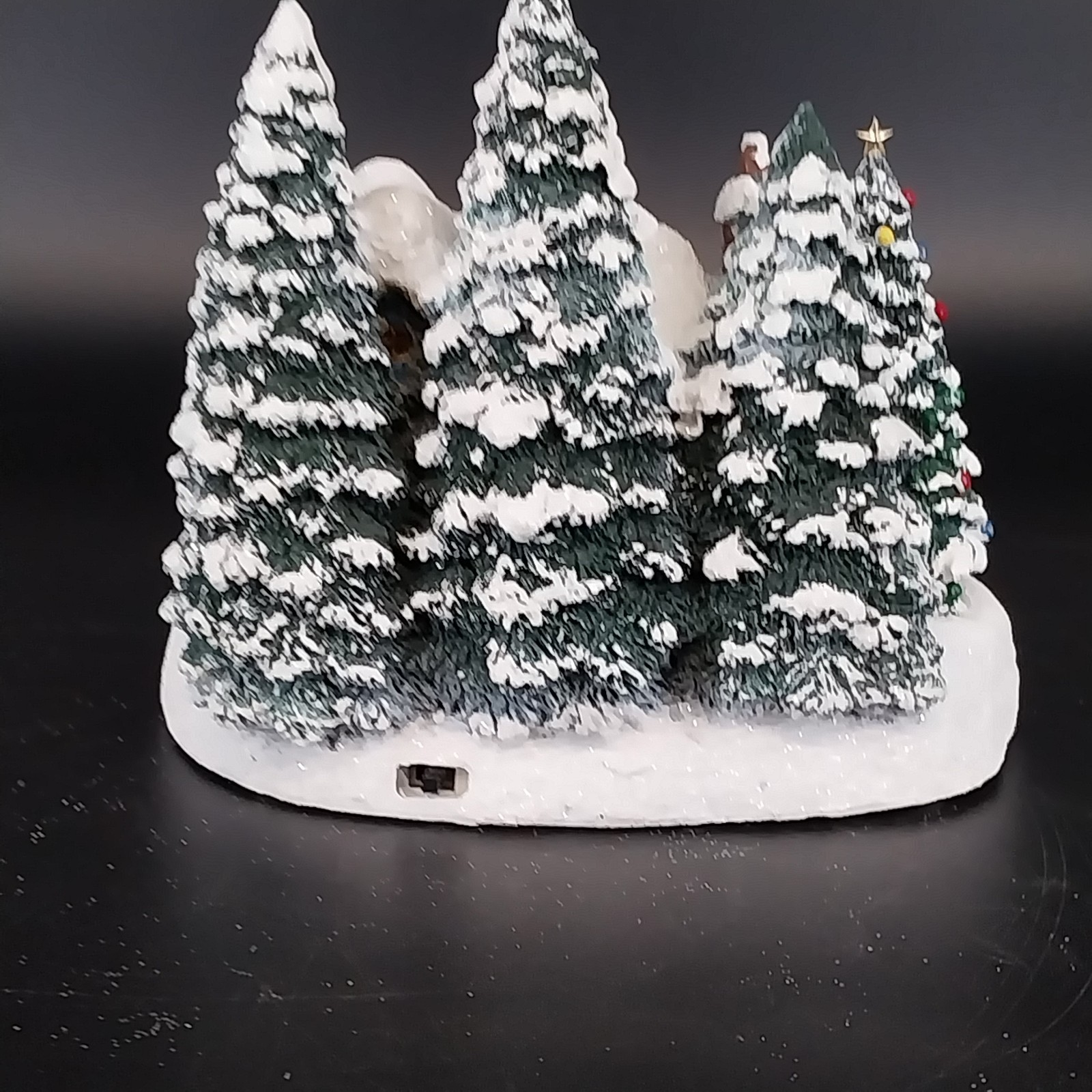 Thomas Kinkade Country Christmas Homecoming Lighted Cottage Teleflora Resin
