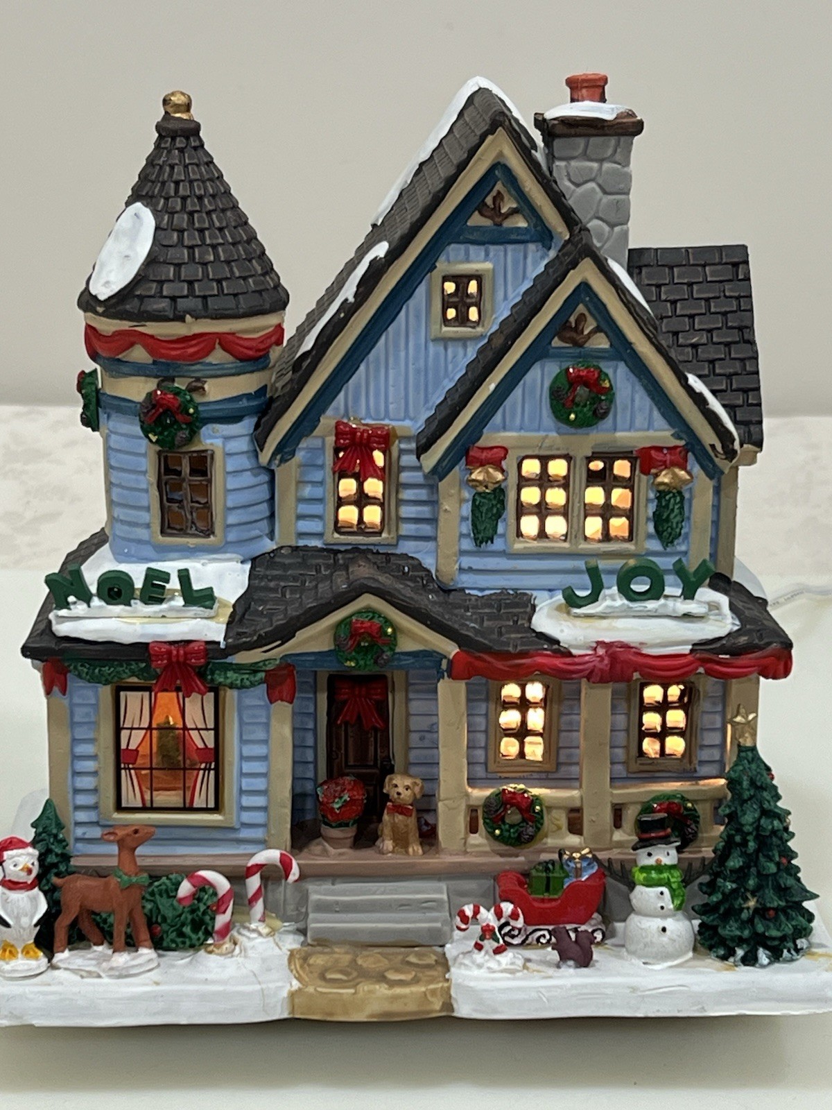 Lemax “Christmas Joy Residence” Porcelain Lighted Building 2023 Excellent & RARE