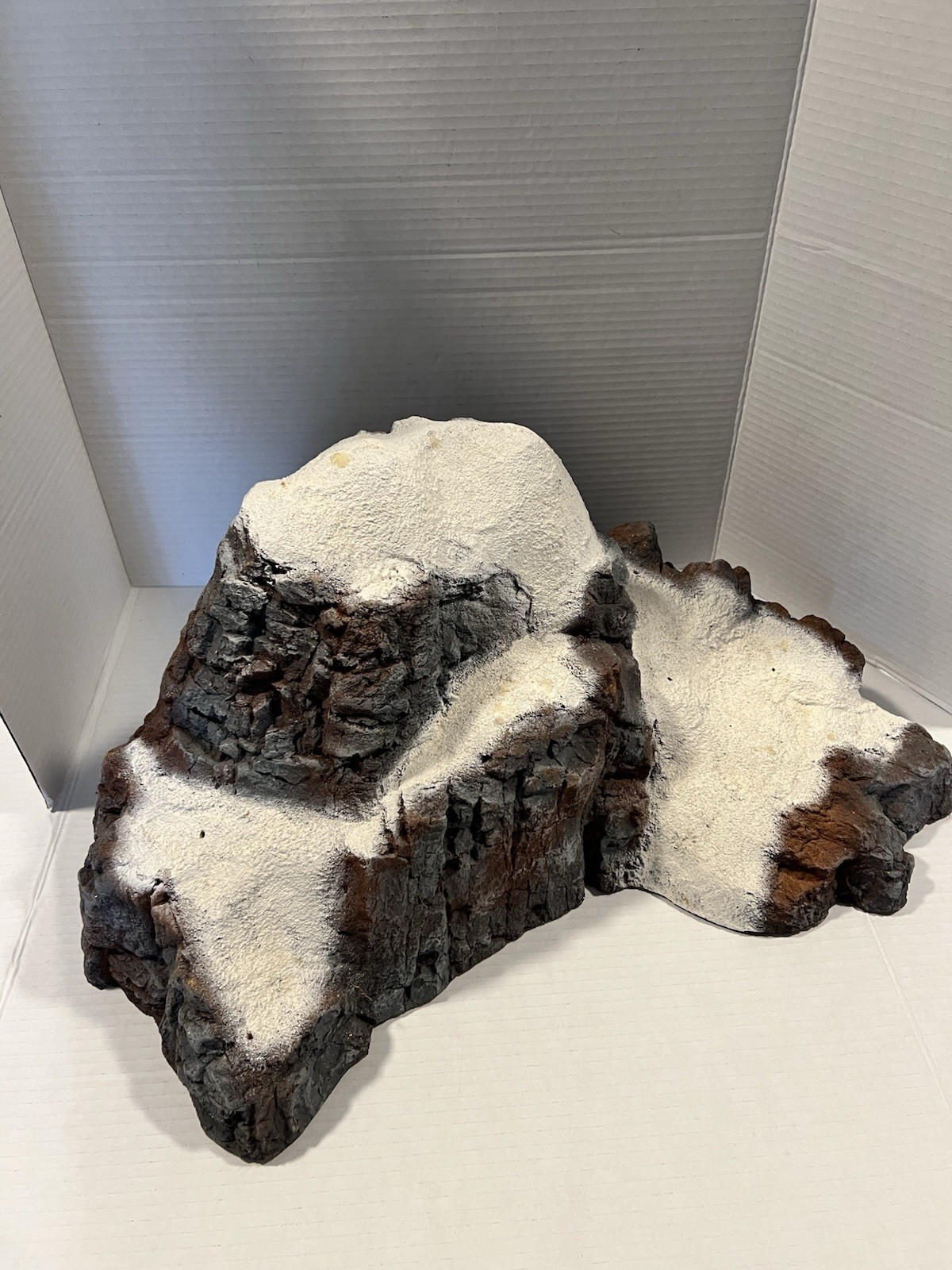 Dept. 56 Medium Village Mountain w/Frosted Sisal Pine Trees #5227-2