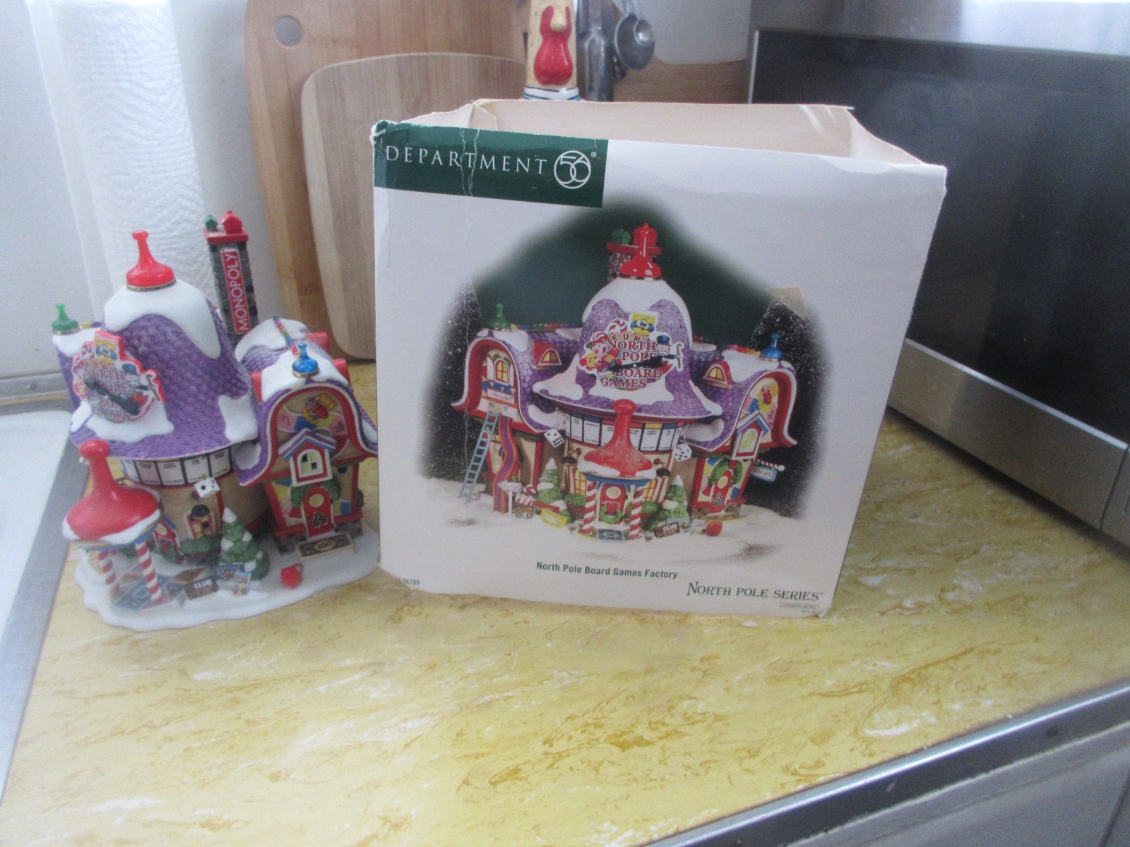 2005 Dept Department 56 North Pole Board Games Factory ‘North Pole Series’