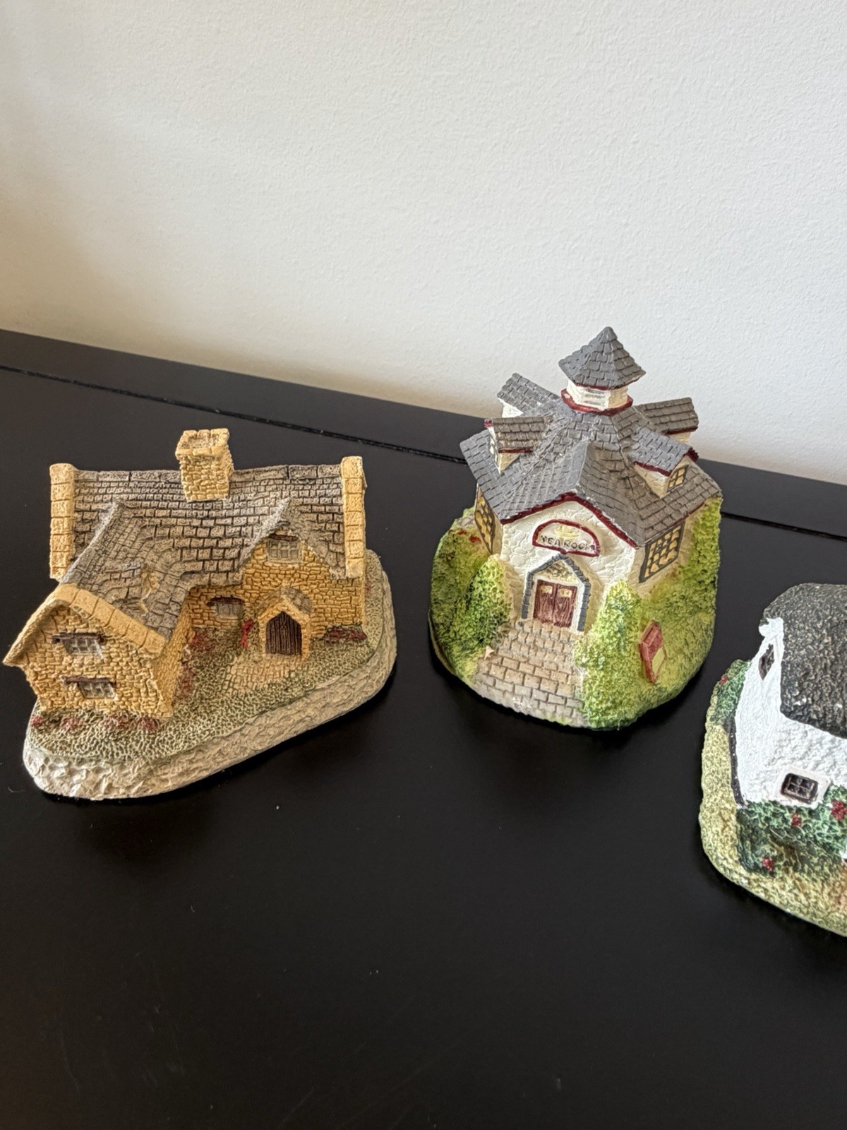 Vtg 1980-90s Lot of 17 DAVID WINTER COTTAGES Handmade GREAT BRITAIN Hand Painted