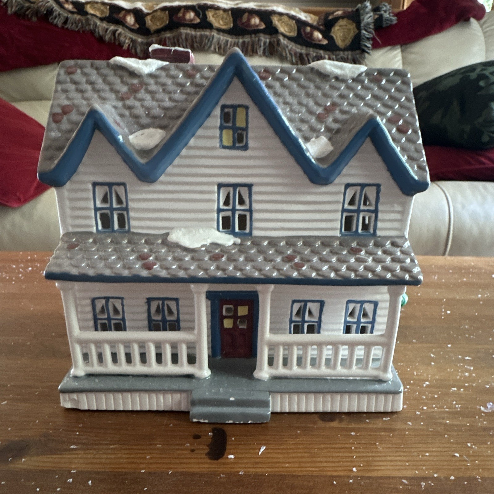 Hand Painted Ceramic/Porcelain Santa Christmas Village House 10in Boxed 1999