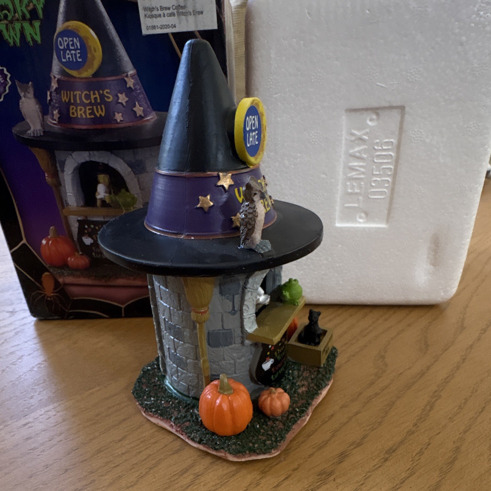Lemax Spooky Town Witch’s Brew Table Accent Painted Resin Multicolor 2020 Box