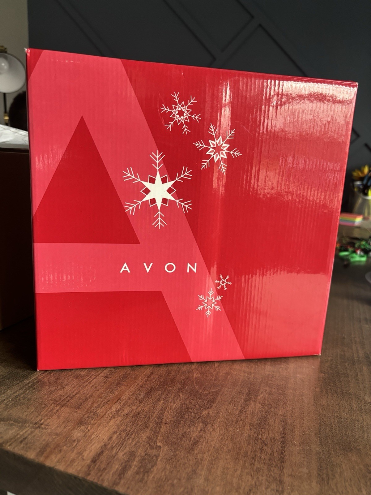 NIB 2007 Avon Animated Lights Christmas Holiday House Plays Music