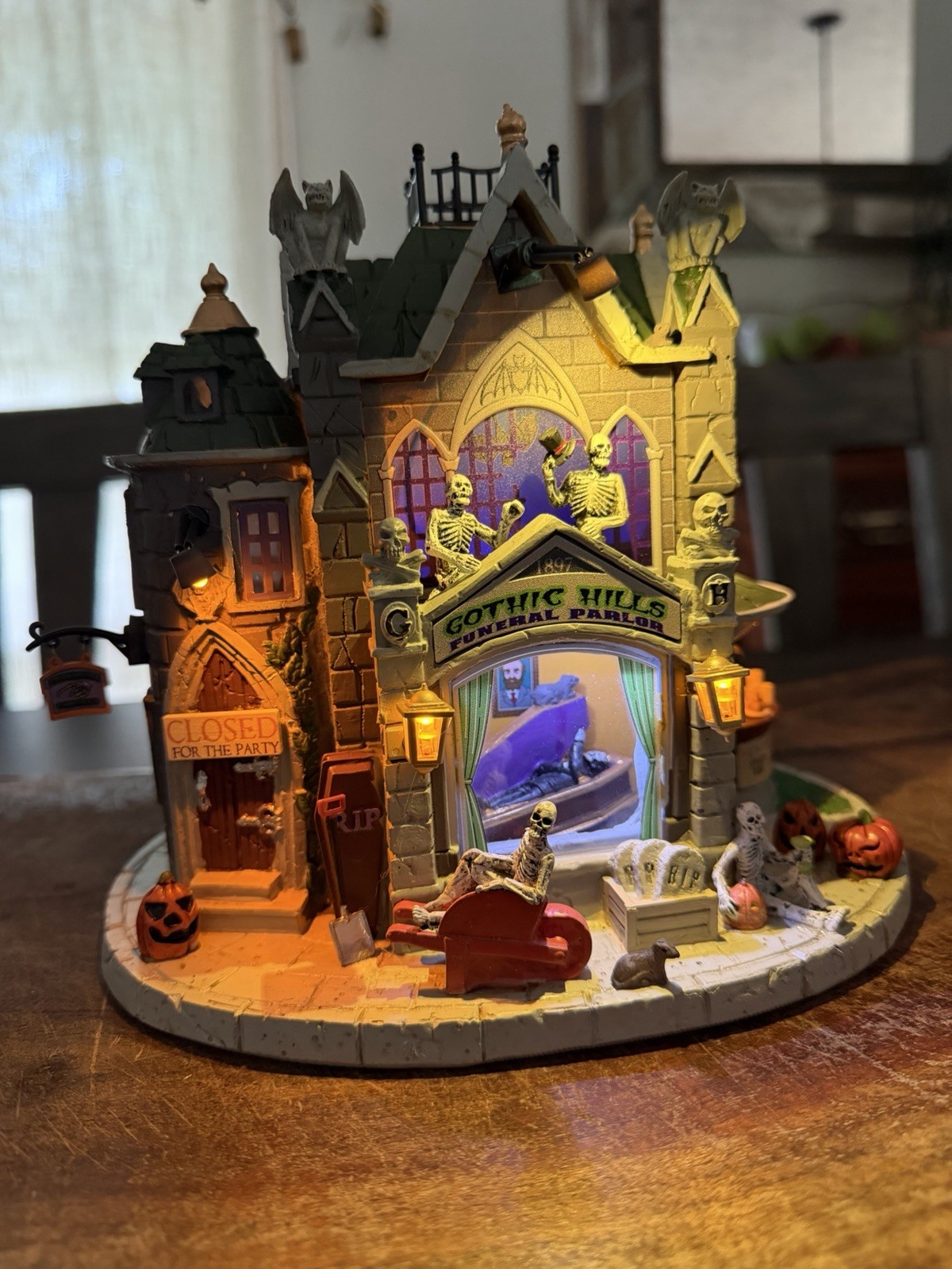 Lemax Spooky Town Gothic Hills Funeral Parlor 2023 Lighted Building