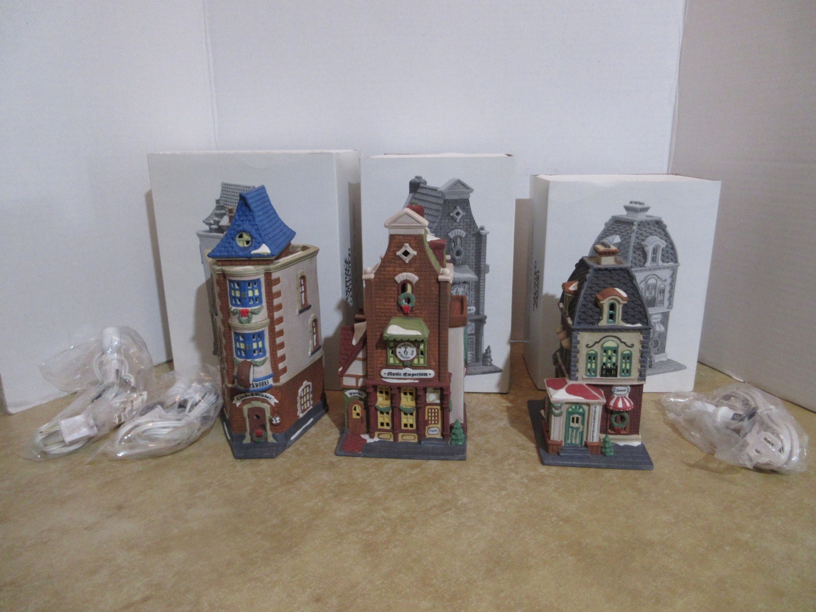 Dept. 56 Heritage CIC 3 Uptown Shoppes Haberdashery City Clockworks & Emporium