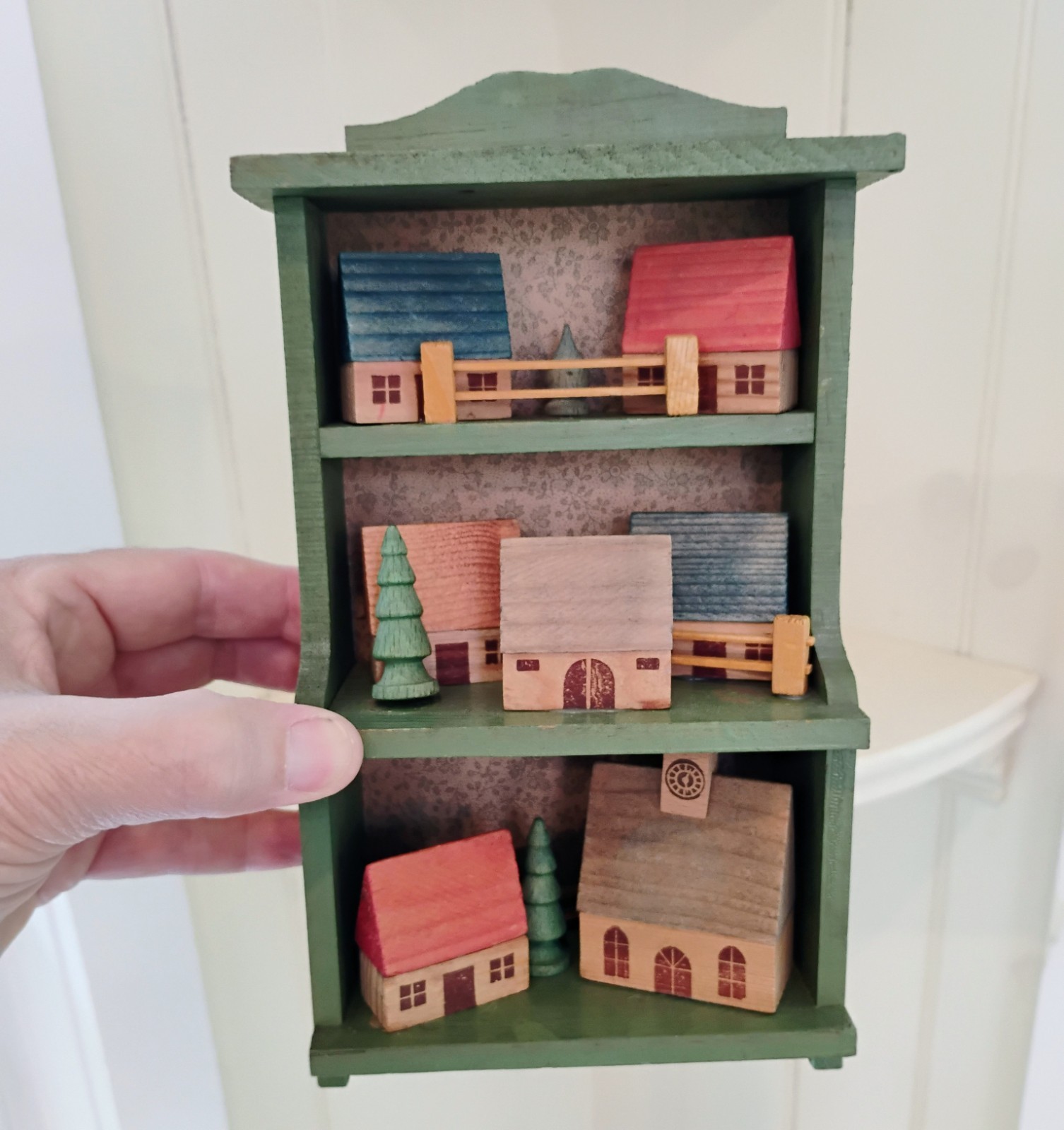 Vintage Erzgebirge German Folk Wood Putz Art Village Wall Decor Hanging Hutch
