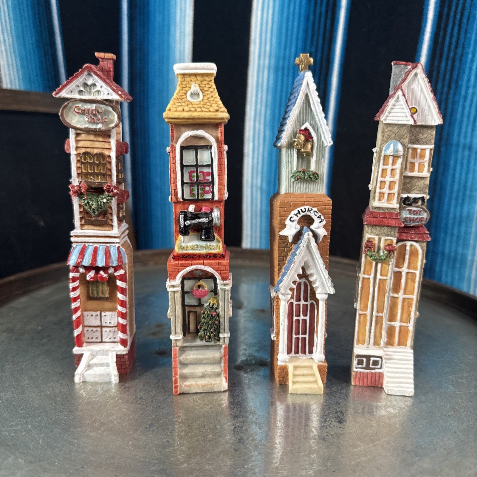 Seasons Village Collector VTG Christmas Decorations Small City Pieces Lot-4