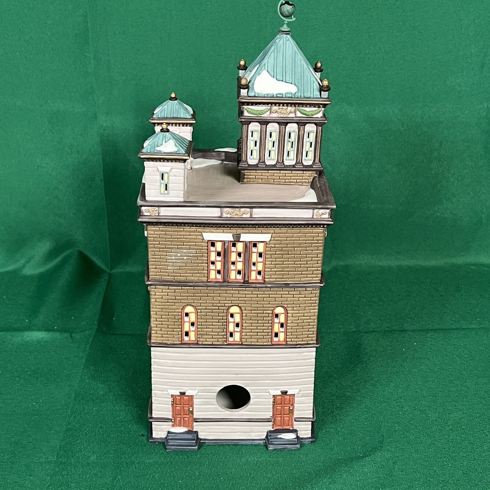 Dept 56 Christmas in The City The City Globe Newspaper Bldg. w/Box See Video