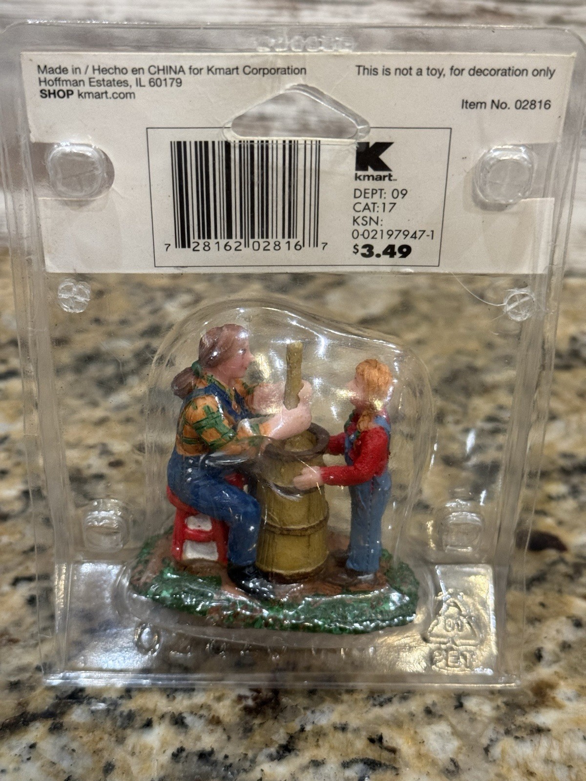 Lemax Coventry Cove CHURNING BUTTER 2010 Retired Village Figurine