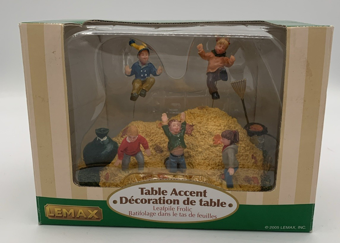Lemax Table Decoration 2005 Leafpile Frolic #53506 Used In Box