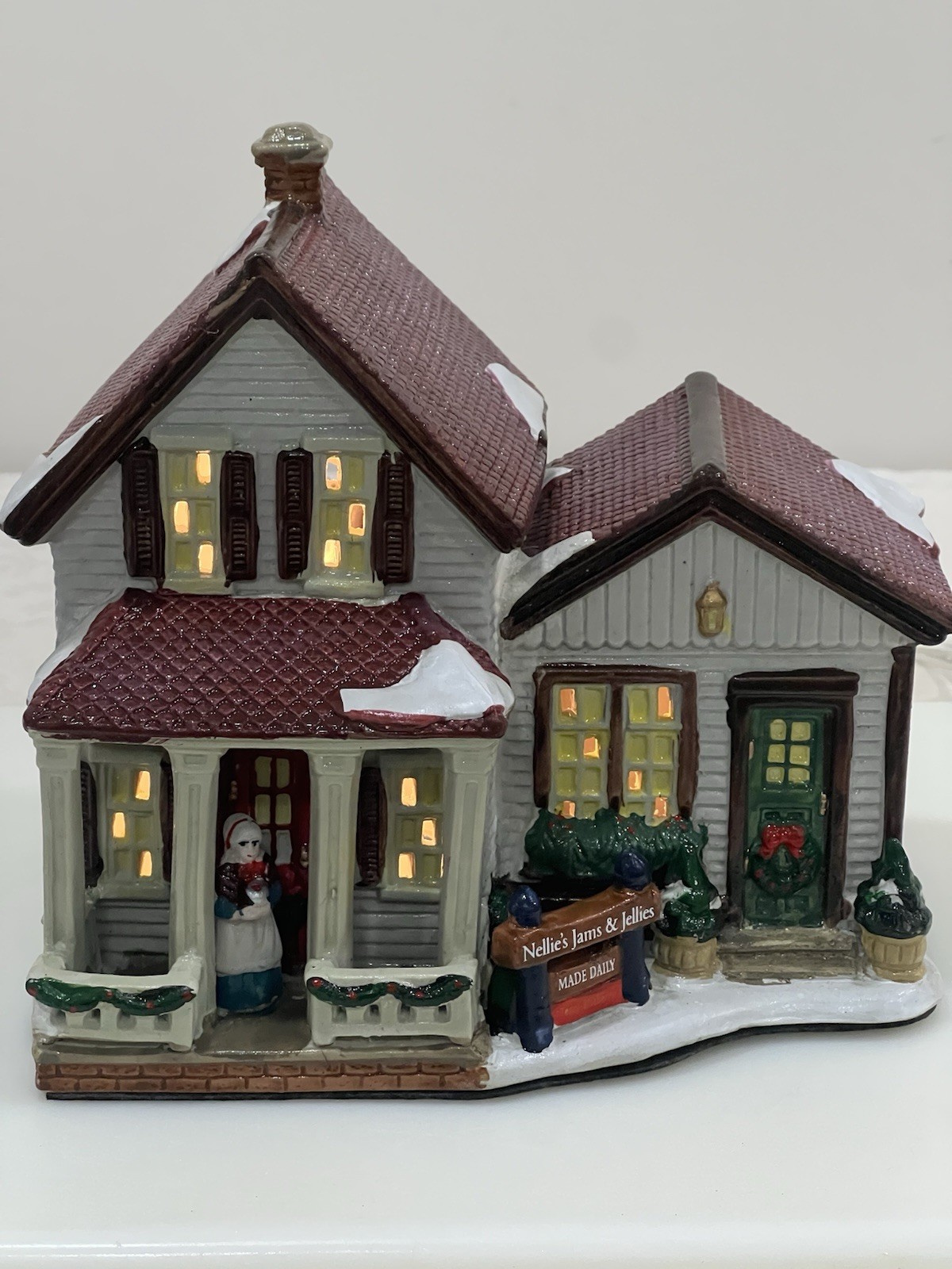 Holiday Time Christmas Village “Nellie’s Jams And Jellies” Vintage Lighted House
