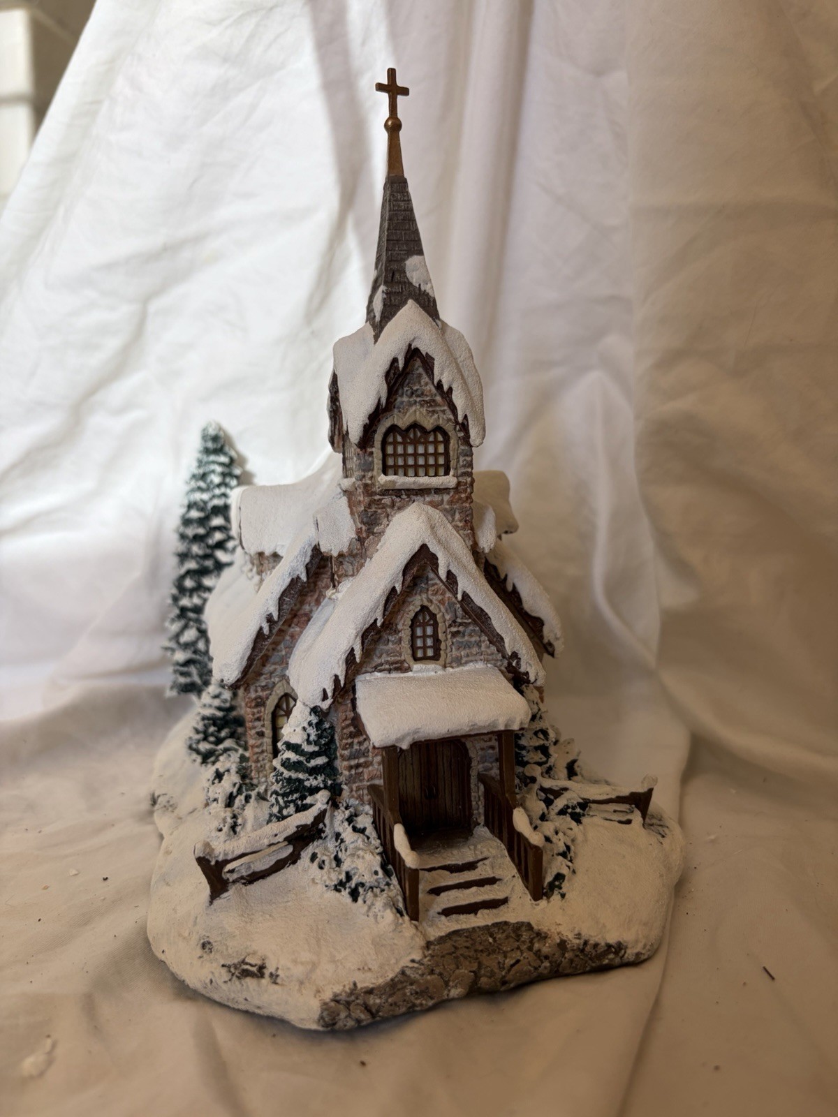 Thomas Kinkade Hawthorne Christmas Village set of excellent Hand Painted Homes