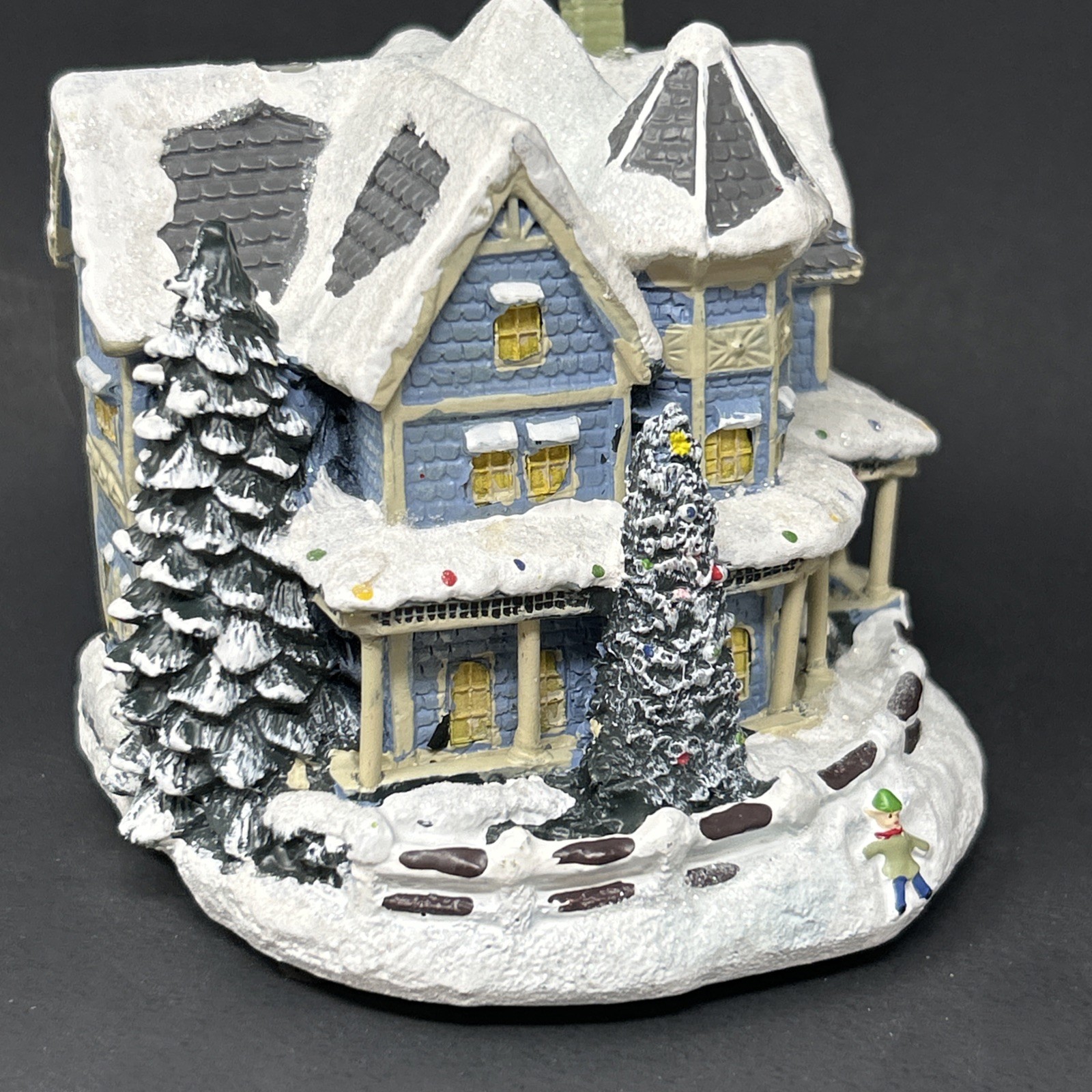 Hawthorne Village Thomas Kinkade Christmas Collection Bed and Breakfast W/Light