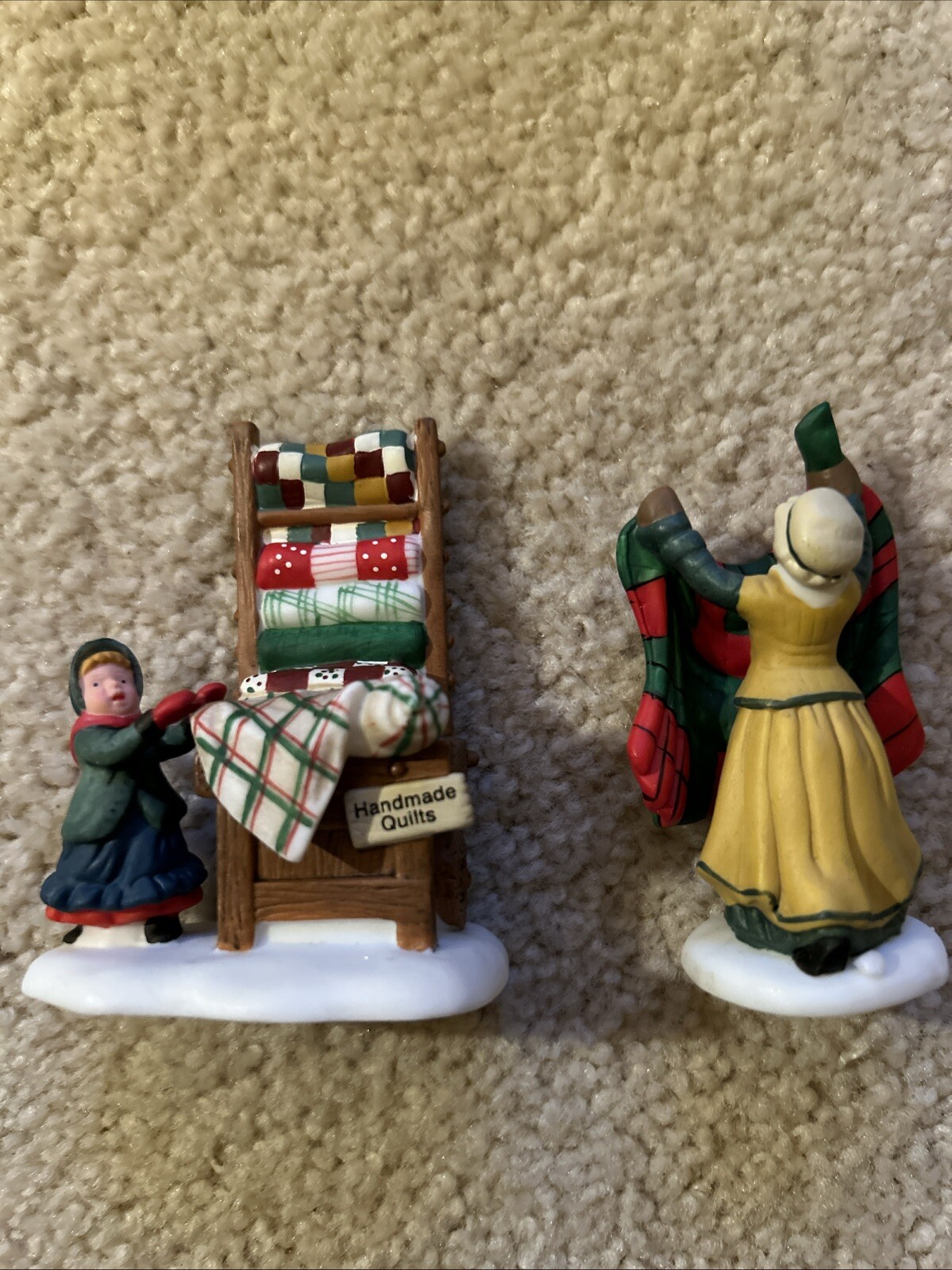 Dept 56 Heritage Collection Bazaar Handmade Quilts