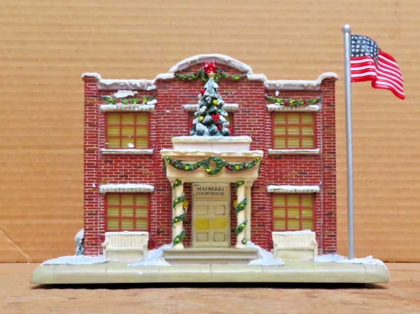 “Hawthorne Village Welcome to Mayberry Mayberry Courthouse -Christmas Village HO