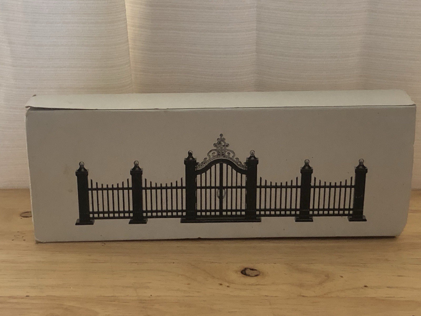 Dept 56 Dickens Village Wrought Iron Gate Fence 18pc Set #55140 Box