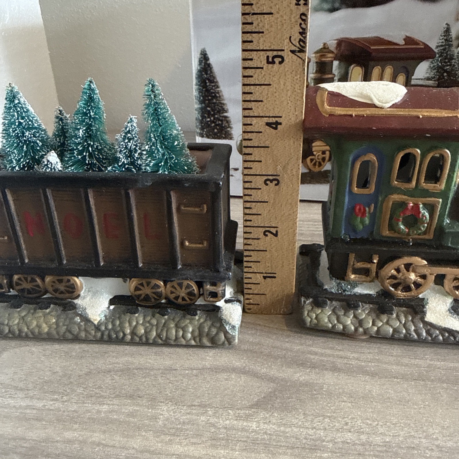 St Nicholas Square Lighted “Train Set Of 3″ Christmas Village 2008 St Nick’s Exp