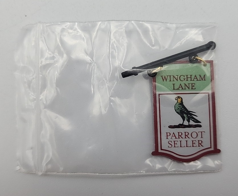 Dept 56 Wingham Lane Parrot Seller Light Cages Sign Orig Box & Foam READ BLUE