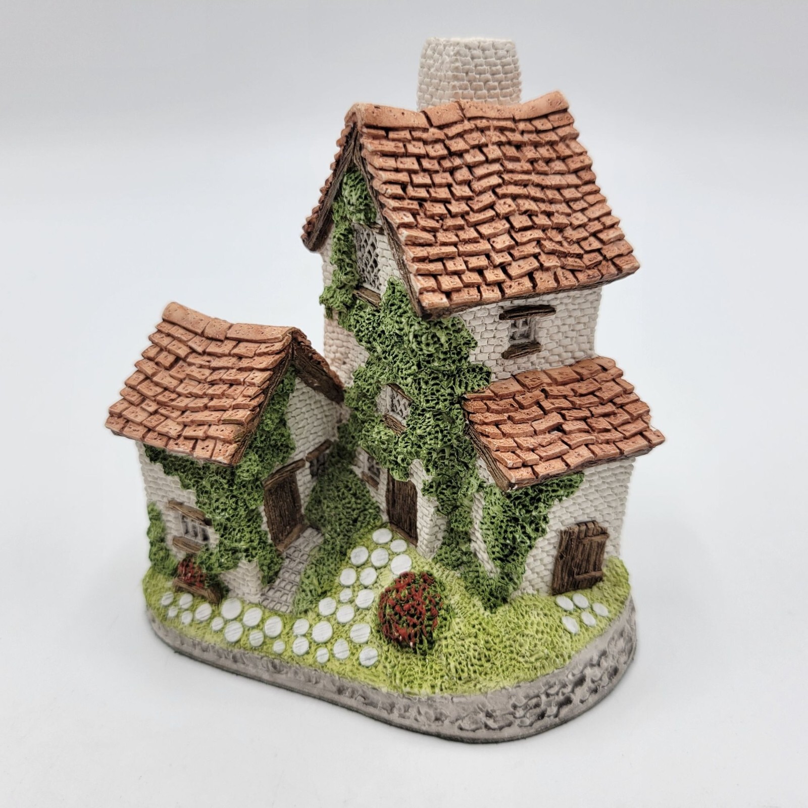Vintage David Winter Cottages 1982 Handmade Ivy Cottage Collectible Figurine